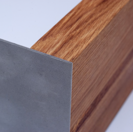 Wooden bookends (Sim)