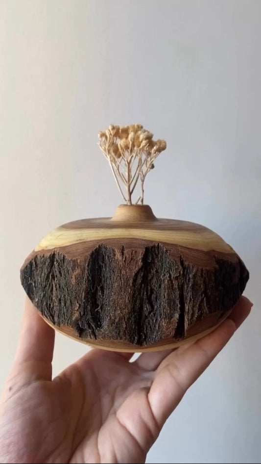 Ovo flowerpot